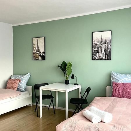 Beautiful Rooms In Szczecin - Parking Gratis المظهر الخارجي الصورة